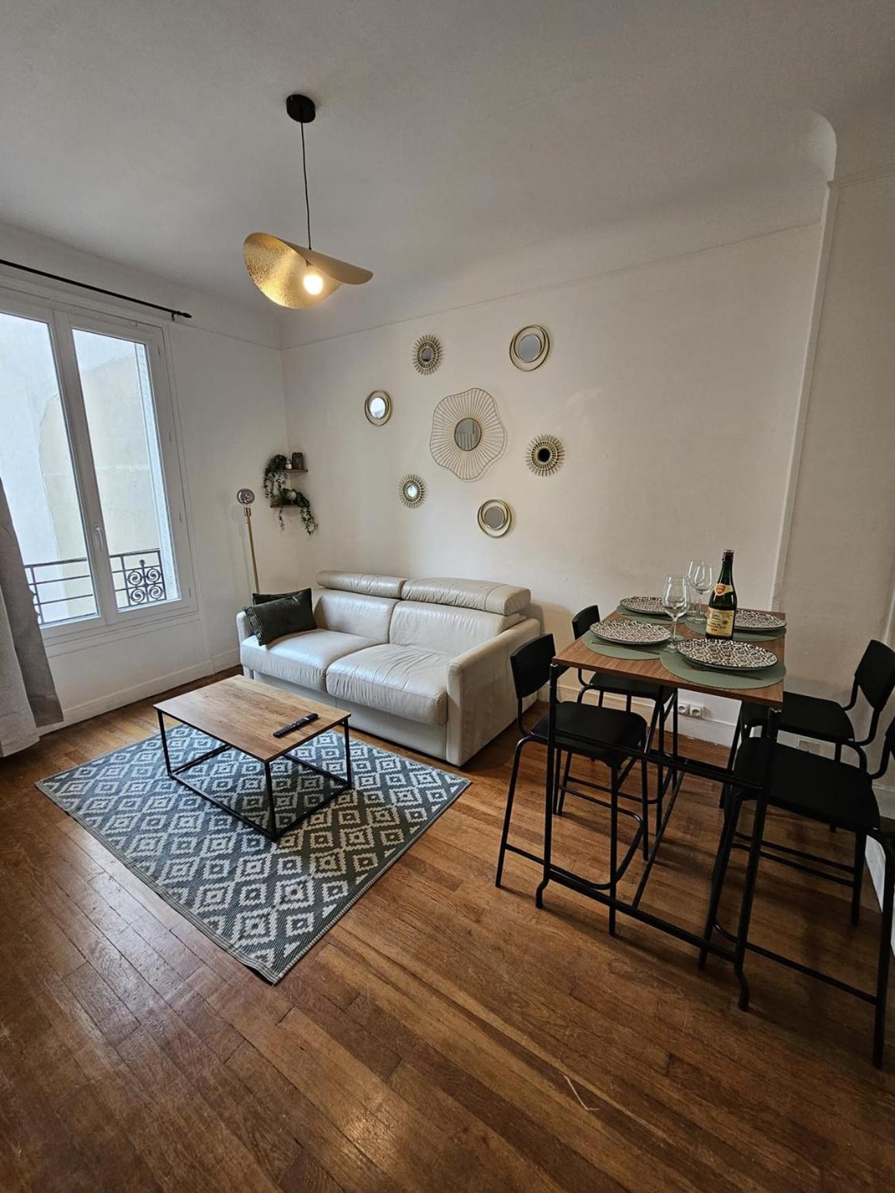 Beautiful 1 Bedroom Flat In Paris 17Th Buitenkant foto