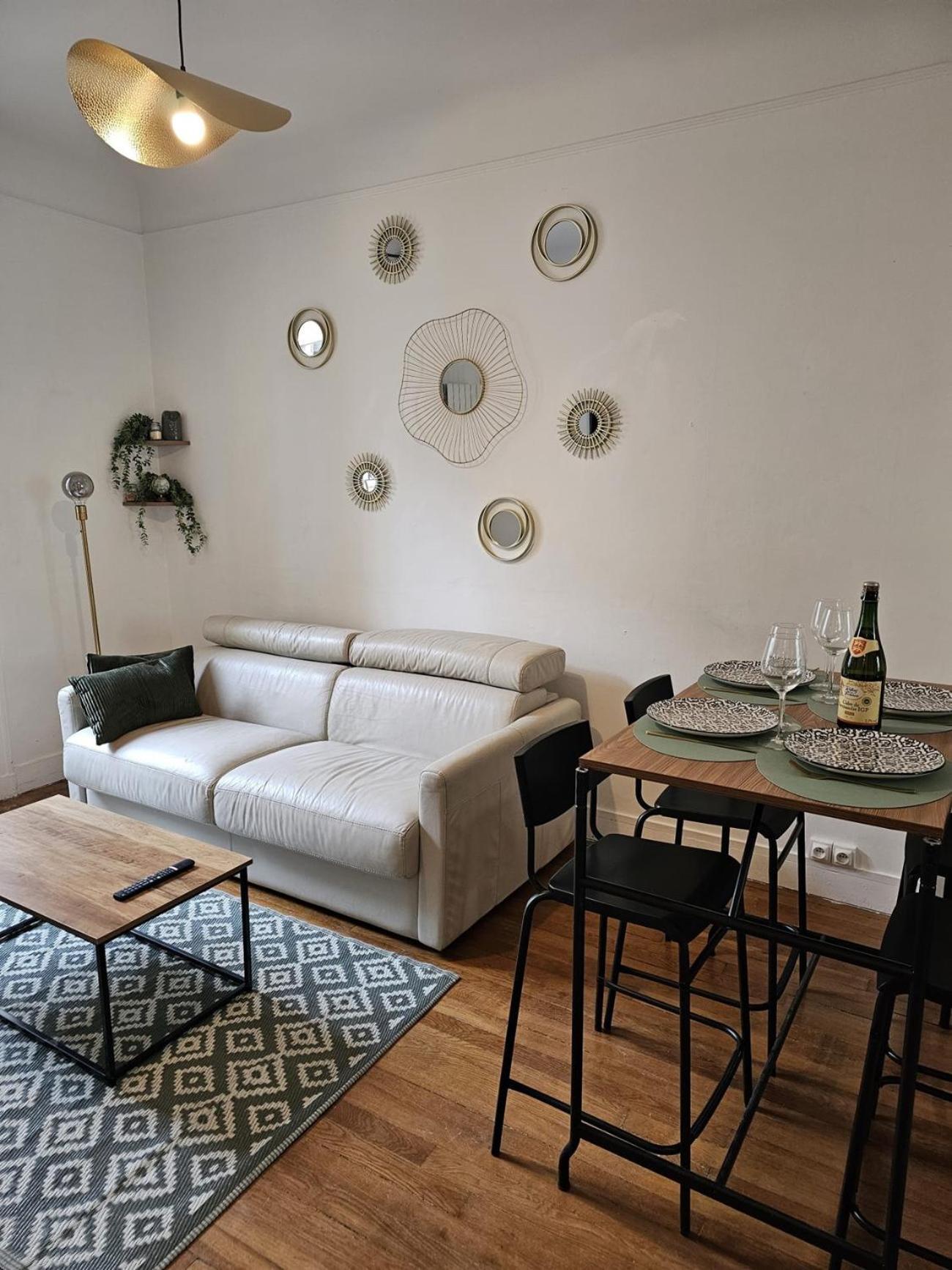 Beautiful 1 Bedroom Flat In Paris 17Th Buitenkant foto
